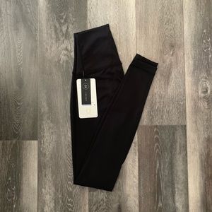 🍋 lululemon Wunder Under Pant; Size 2